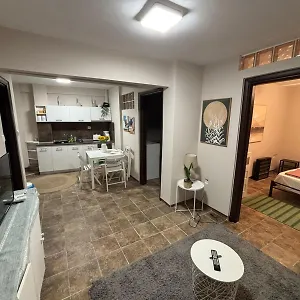  Appartement At The Core Of The Next To Gallerius Palace Grèce